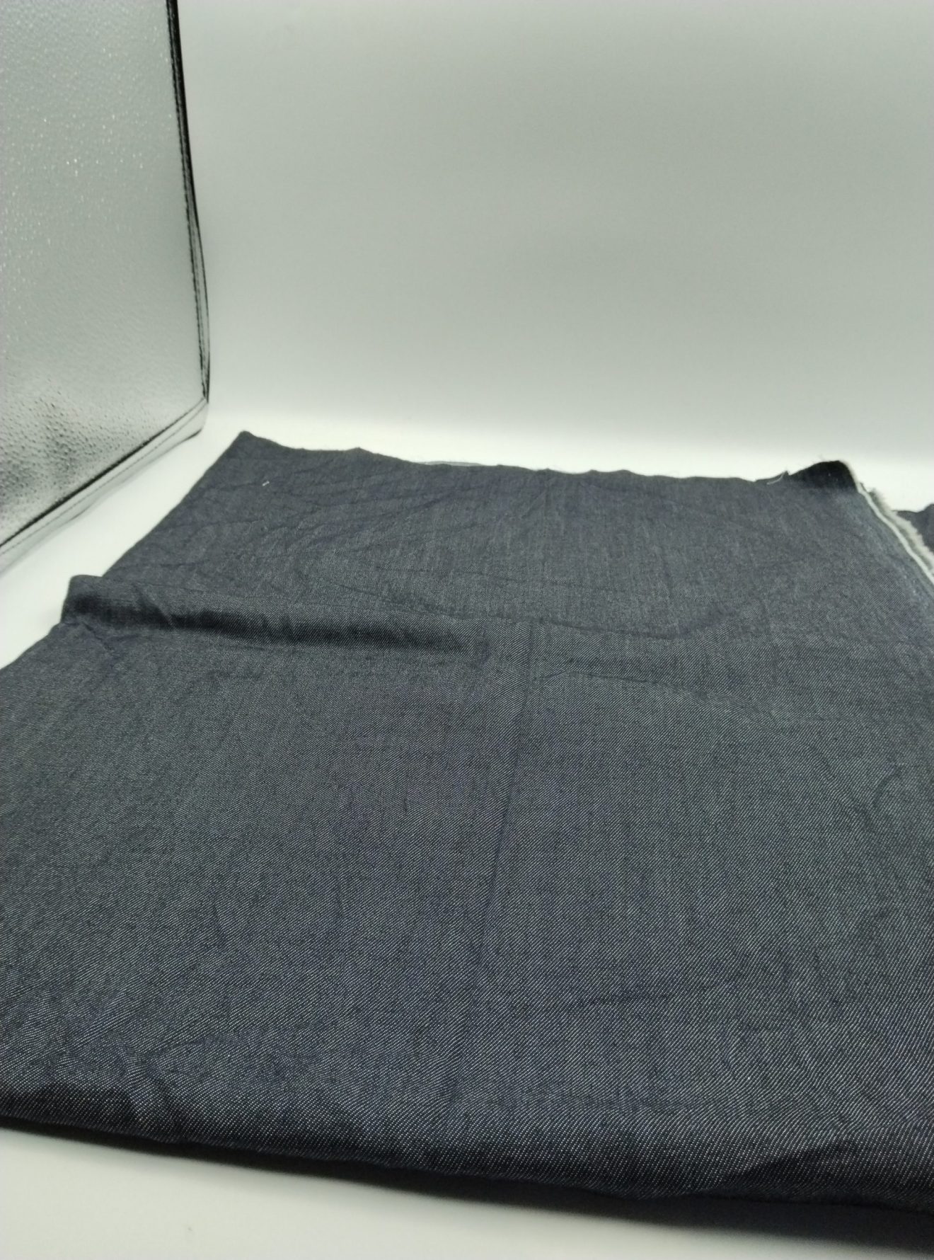 Hafif Denim Pamuk Kumaş – Yumuşak, İnce Chambray Görünümlü Kumaş | Gömlek, Elbise, Hobi ve Ev Projeleri İçin | 150 cm Genişlik