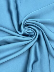 Gökyüzü Mavisi Saten Şifon Kumaş – Yumuşak, Dökümlü, Işıltılı İpek Hissi | Elbise, Şal & Gece Kıyafetleri İçin | 150 cm Genişlik - ELNS2