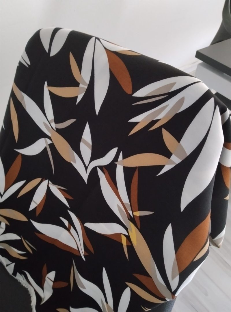 Leaf Print Viscose Cotton Fabric for Dresses, Dress Fabric for Blouses, Blouse Fabric for Skirts, Skirt Fabric Drapey Soft (150cm Wide)