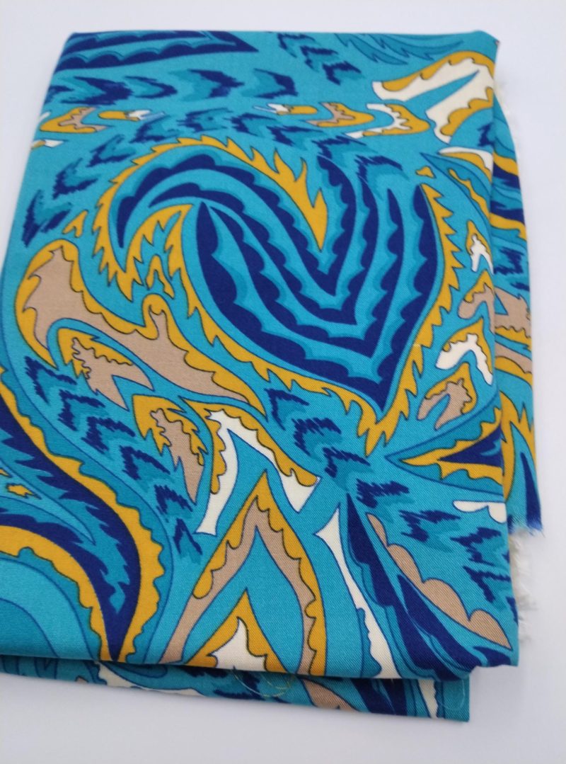 Vibrant Turquoise Cotton Viscose Fabric – Lightweight Drapey Material for Dresses, Blouses, Kimonos & Summer Outfits 150x100cm