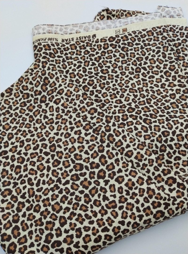 Leopard Print Viscose Cotton Poplin Fabric for Dresses, Dress Fabric for Blouses, Blouse Fabric for Skirts, Skirt Fabric (150x100 cm)
