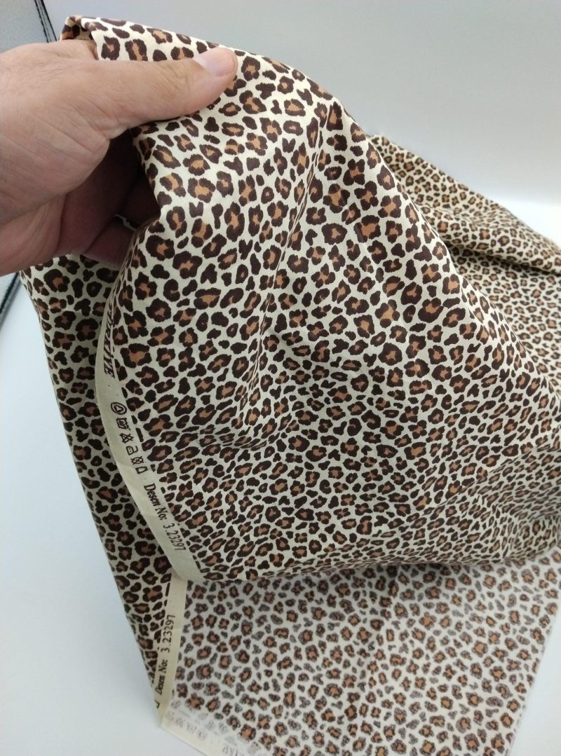Leopard Print Viscose Cotton Poplin Fabric for Dresses, Dress Fabric for Blouses, Blouse Fabric for Skirts, Skirt Fabric (150x100 cm)