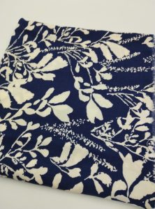 Mavi Botanical Pamuk Viskoz Kumaş – Hafif, Yumuşak & Dökümlü | Elbise, Kimono, Bluz & Yazlık Kombinler İçin | 150 cm Genişlik