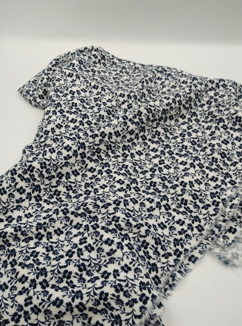 Navy Floral Cotton Viscose Fabric by the Yard – Soft Lightweight Material for Dresses,Blouses,Skirts & Sewing (Width 150cm 1,64 yard 57 inc)