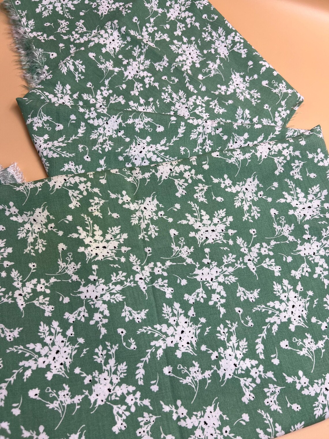 2 Yeşil Bugenvilla Çiçek Desenli Viskon – Yazlık, Dökümlü ve Rahat Kumaş | 150x100 cm ELNV81 - Görsel 1