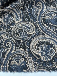 Lacivert Şal Desenli Viskon Kumaş – Lacivert Mavi Paisley Elbiselik Yazlık Kumaş | 150 cm En | ELNV94