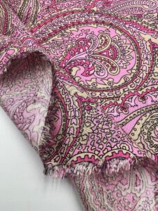 Şal Desenli Pembe Viskon Kumaş – Pembe Paisley Elbiselik Yazlık Kumaş | 150 cm En | ELNV93
